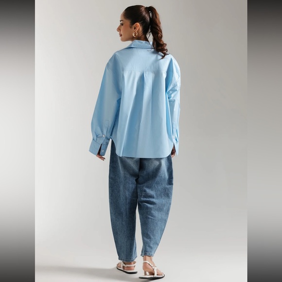 Classic Blue Denim Women's Jeans - Picture 4 of 5